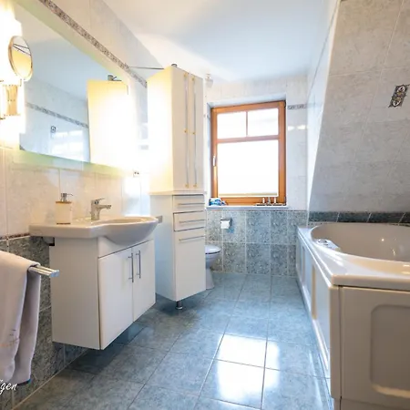 Alice Mit 2 Balkonen Und Meerblick Apartmán Putbus