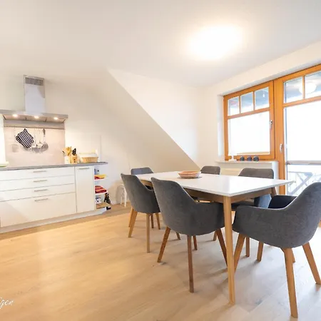 Apartmán Alice Mit 2 Balkonen Und Meerblick Putbus
