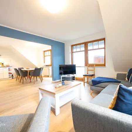 Alice Mit 2 Balkonen Und Meerblick * Putbus