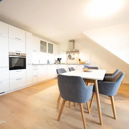 Apartmán Alice Mit 2 Balkonen Und Meerblick *